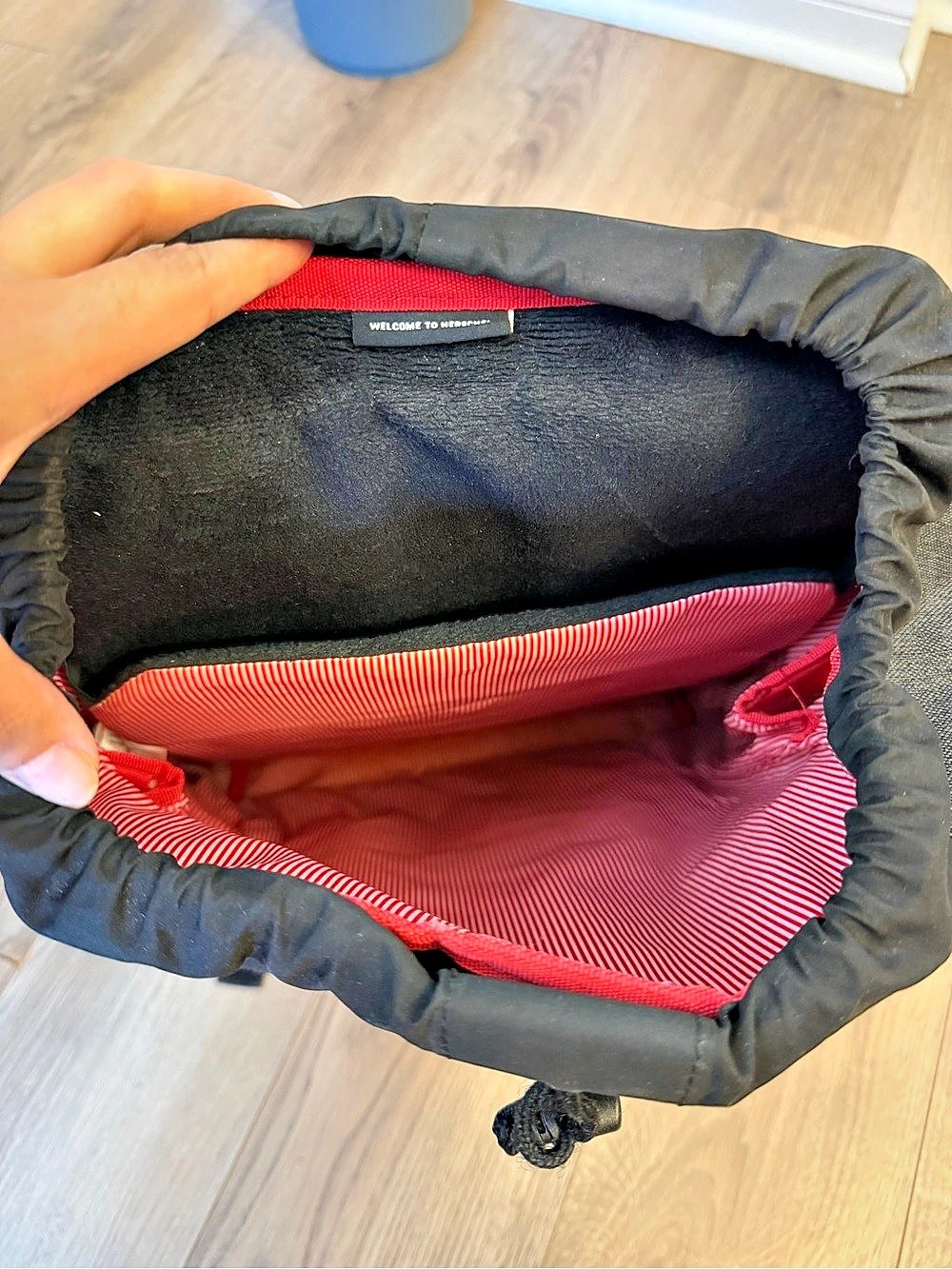 Herschel Black Backpack - Picture 4 of 4